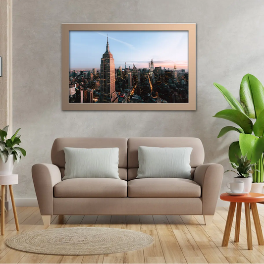 The Empire State Building Overlooking at New York City Skycraper